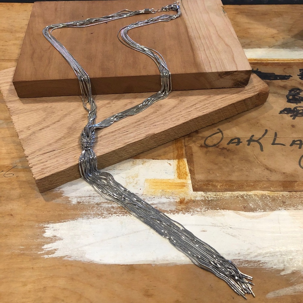 Av Max silver chain knit necklace